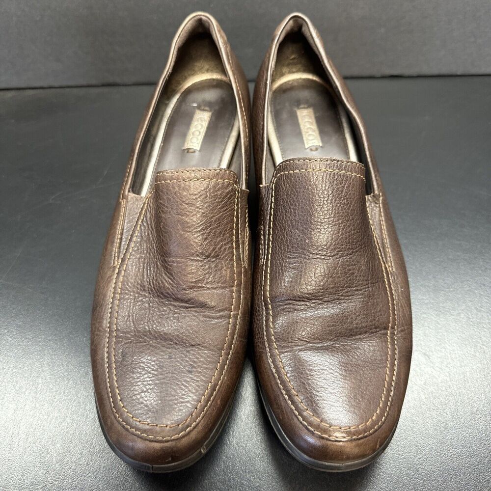 ECCO Women's Loafer Size 39/ US Size 8-8.5
